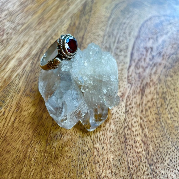 Vintage Sterling silver and garnet ring , size approx 4.5 - 5 - Picture 6 of 13